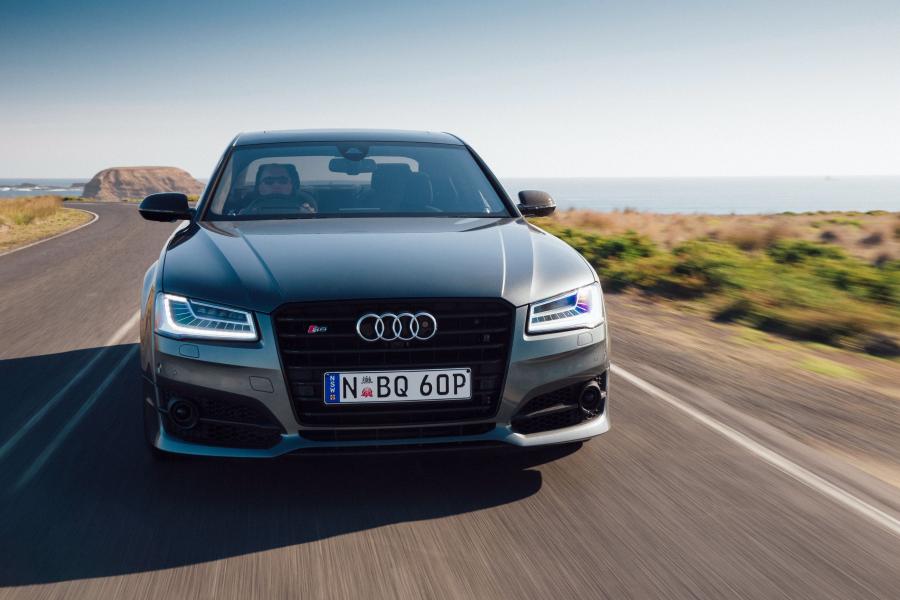  Audi S8 Plus (D4) 2016 года  (AU) (фото 8 из 15)